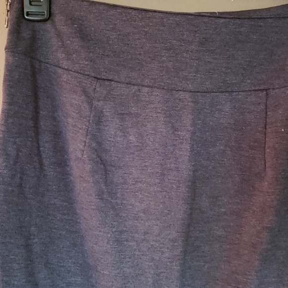 Mini skirt - Picture 2 of 2